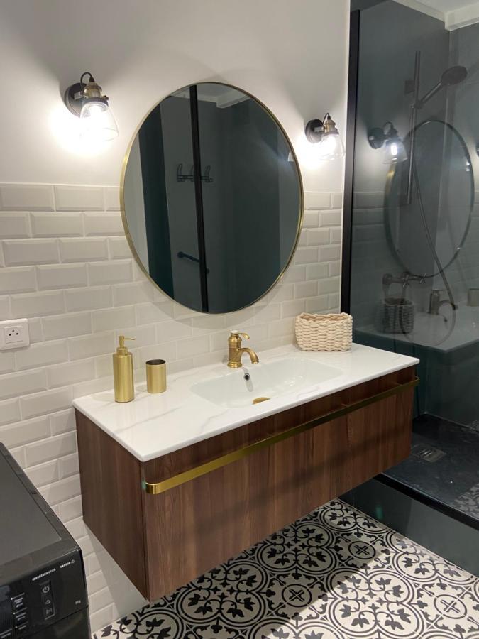 Ajaccio Magnifique T2 37M2 Centre Ville Vue Mer Au Bord De La Plage Neuf 4 Couchages Balcon Parking Prive Ferme Clim Wifi Ngoại thất bức ảnh