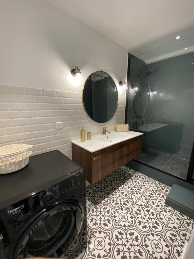 Ajaccio Magnifique T2 37M2 Centre Ville Vue Mer Au Bord De La Plage Neuf 4 Couchages Balcon Parking Prive Ferme Clim Wifi Ngoại thất bức ảnh